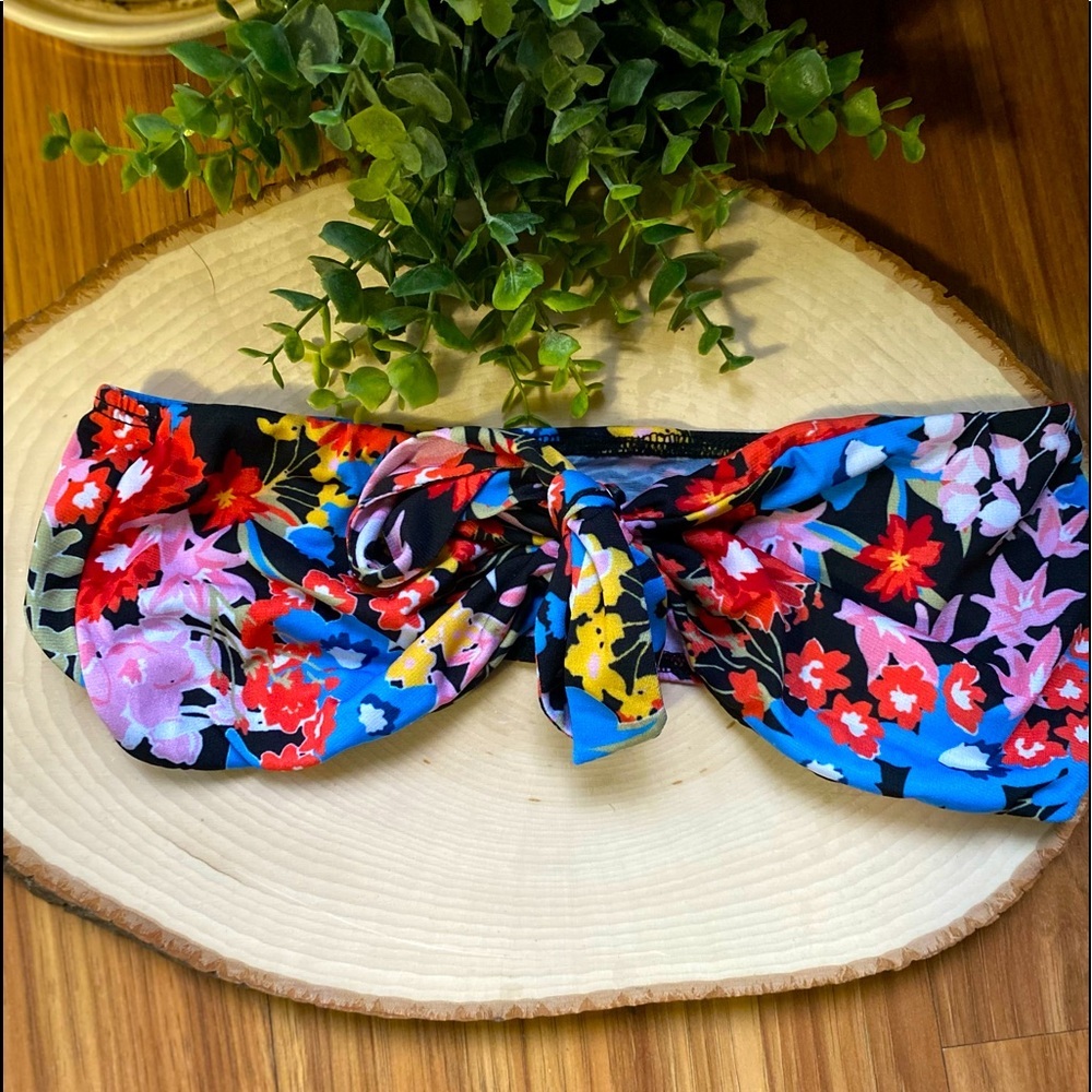ENDLESS SUMMER 🌴 REVOLVE FLORAL BANDEAU TOP SMALL